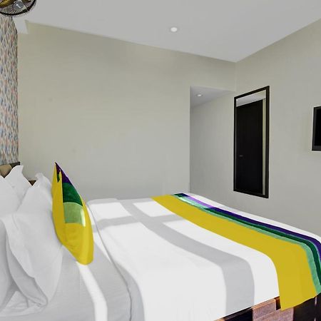 Itsy Hotels Crystal Palace With Valley View Шимла Экстерьер фото