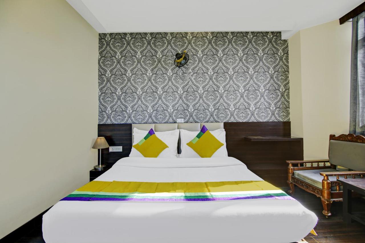 Itsy Hotels Crystal Palace With Valley View Шимла Экстерьер фото